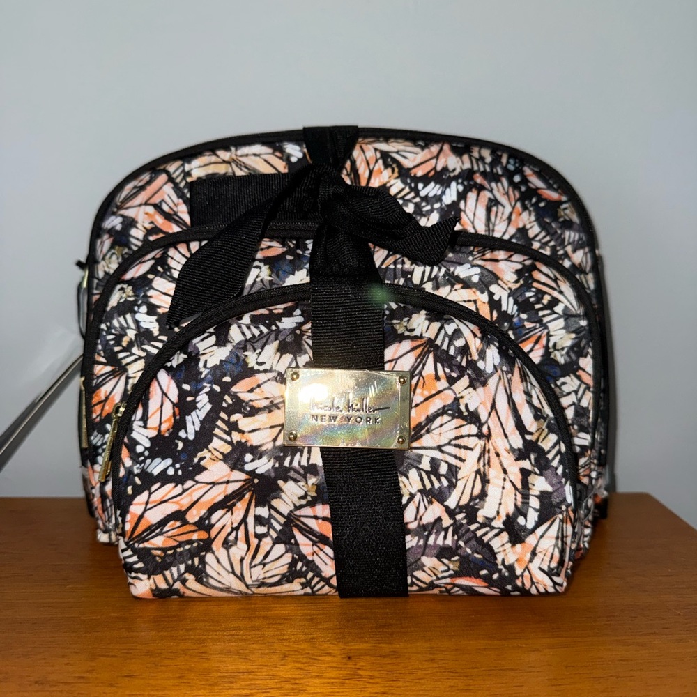 NWT Nicole Miller Makeup Bag 3 Set